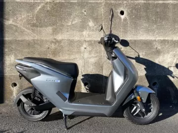 ホンダ　EM1e（電動）